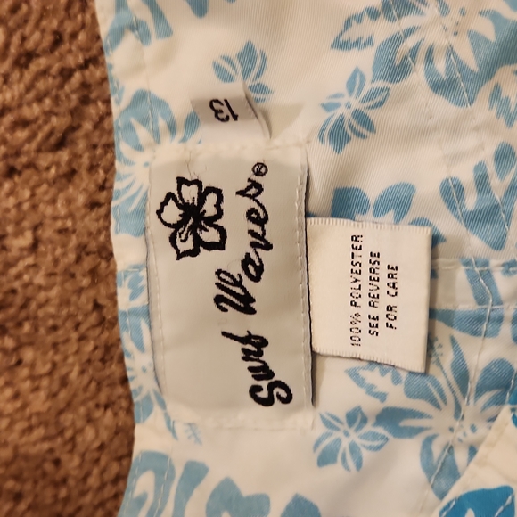 Surf Waves Juniors Board Shorts - Picture 3 of 5